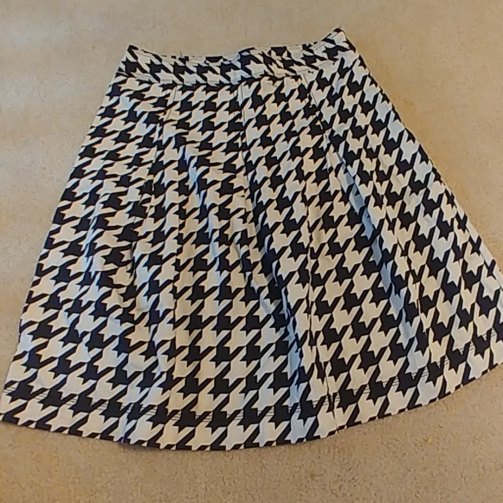 Merona houndstooth a-line skirt pleated sz 4